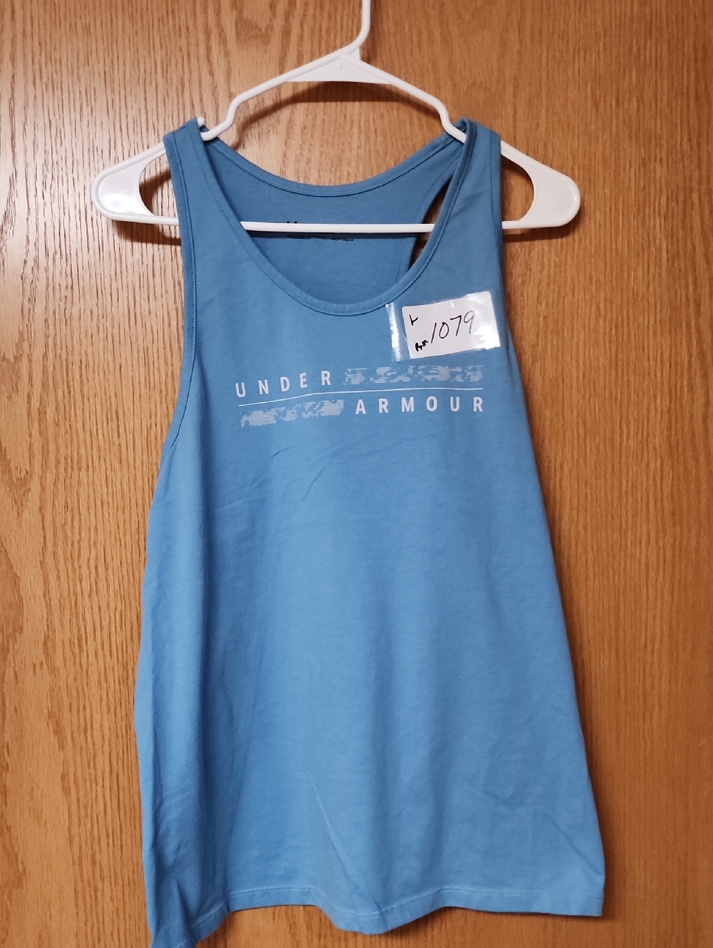 Under Armour Light Blue Athletic Tank Top womens L number 1079